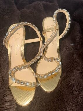 gold size 6m/36.5 heels